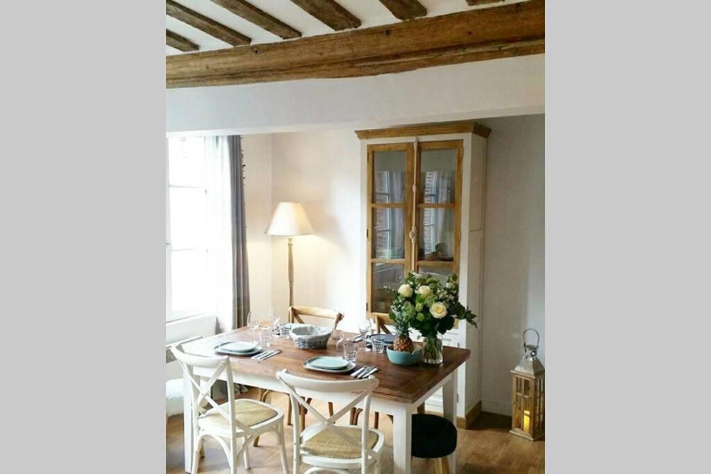 Une Pause Chez Julien, Appartement Lumineux Et Idealement Situe! Honfleur Exteriör bild